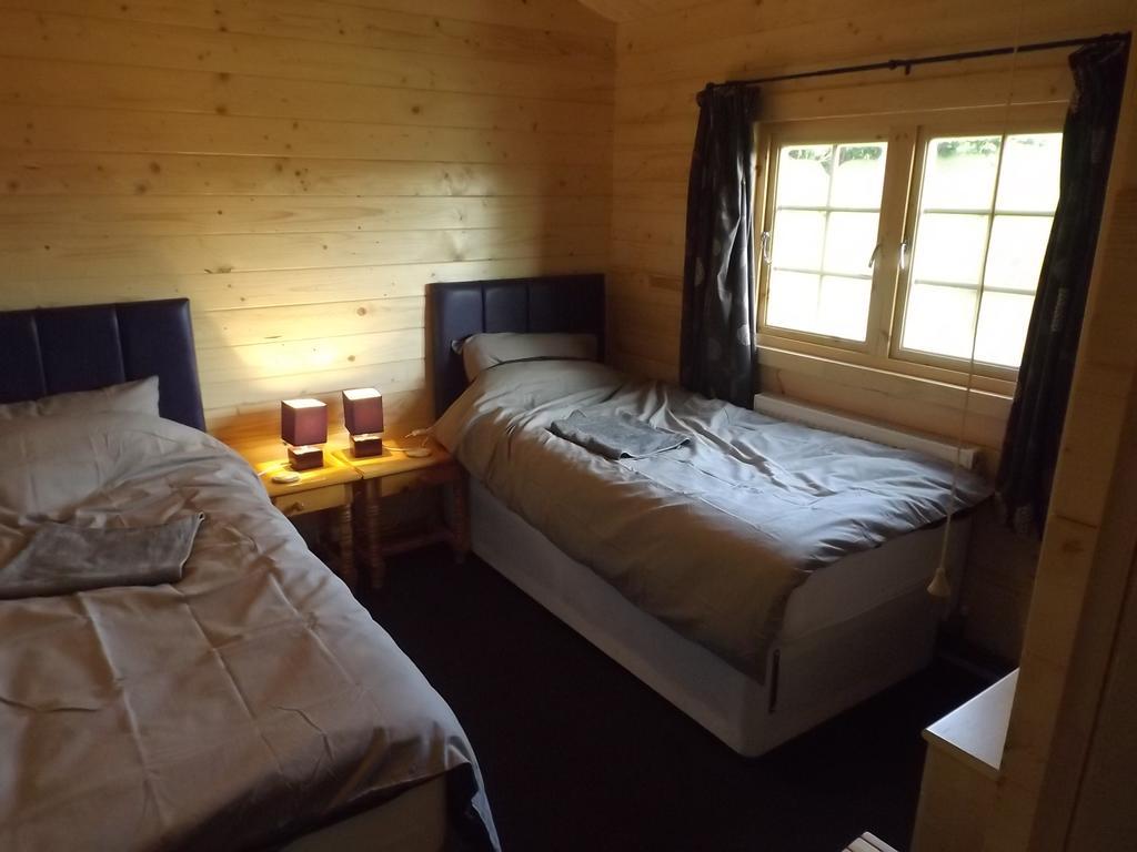 Avonvale Holiday Lodges Evesham Dış mekan fotoğraf